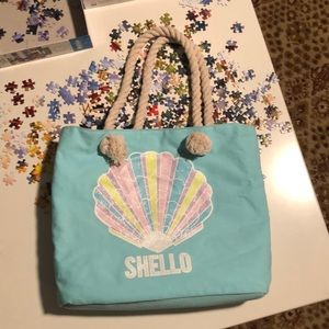 Beach bag and goggles